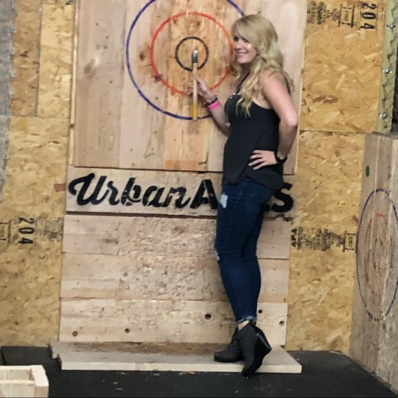 Meet your Posher, Deanna - Picture 3 of 4